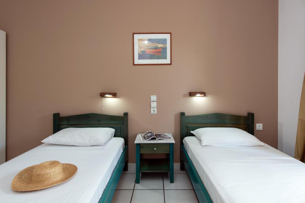 Eriva Hotel Acharavi  Exterior photo
